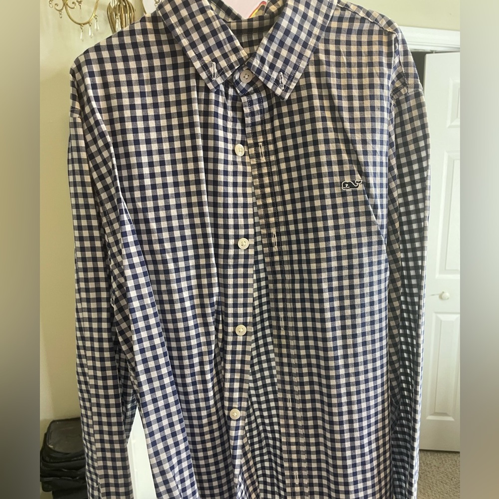 White and blue vineyard vines buttons down